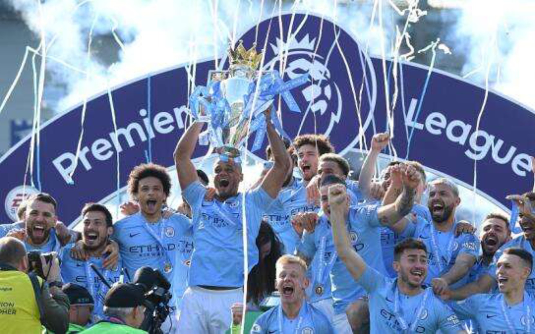 缺乏纪律意 缺乏纪律意